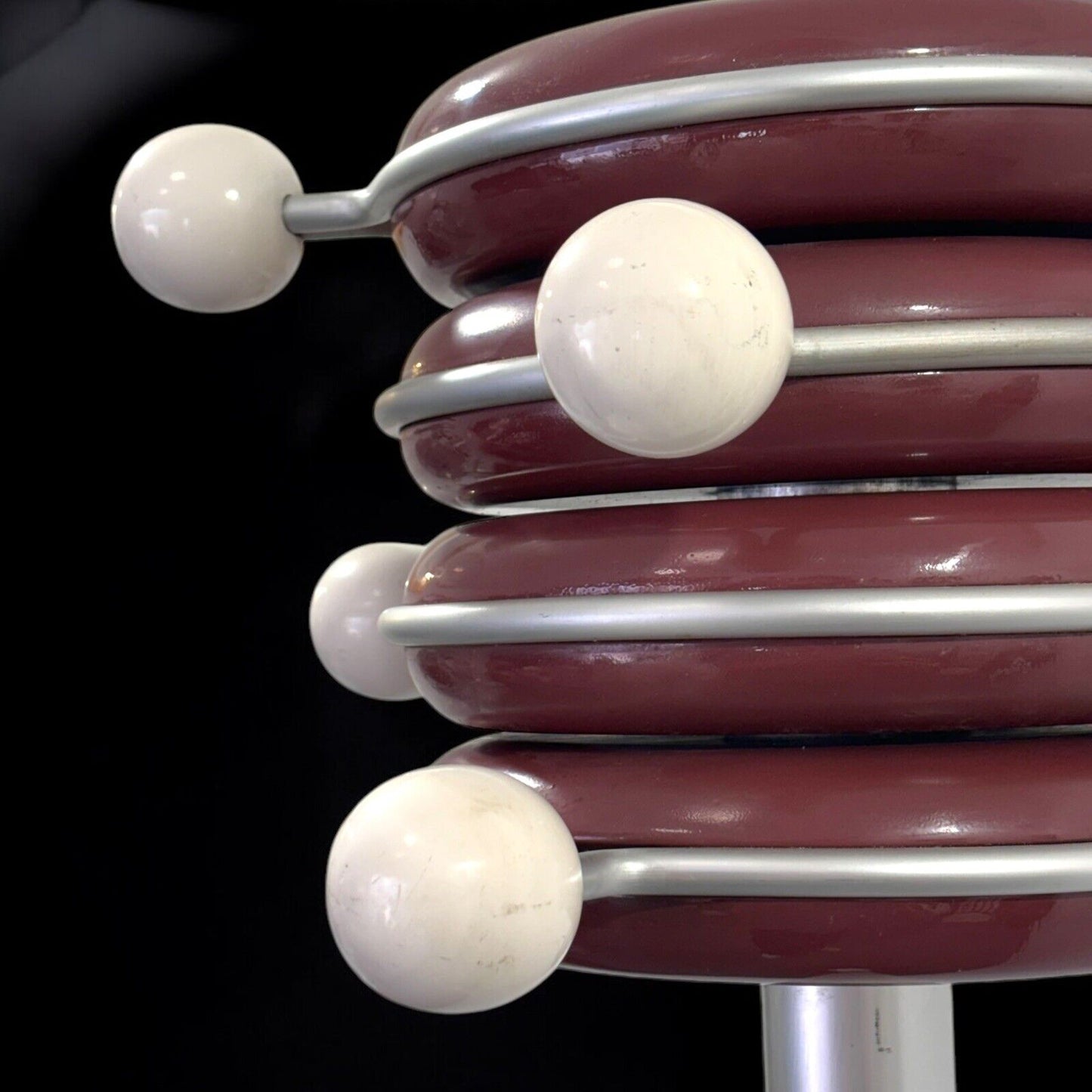 APPENDIABITI ATTRIBUITO A ETTORE SOTTSASS DESIGN ATOMICO ANNI 70