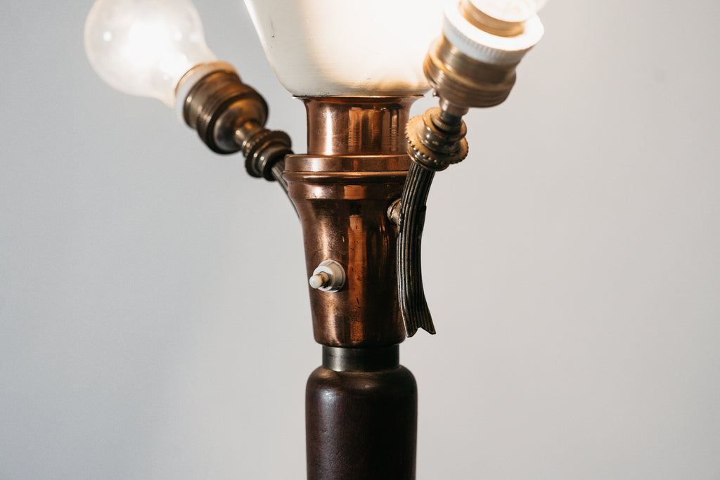 Giuseppe Ostuni Attr. Lampada Da Pavimento Base Tripode Anni ‘50 Legno E Ottone