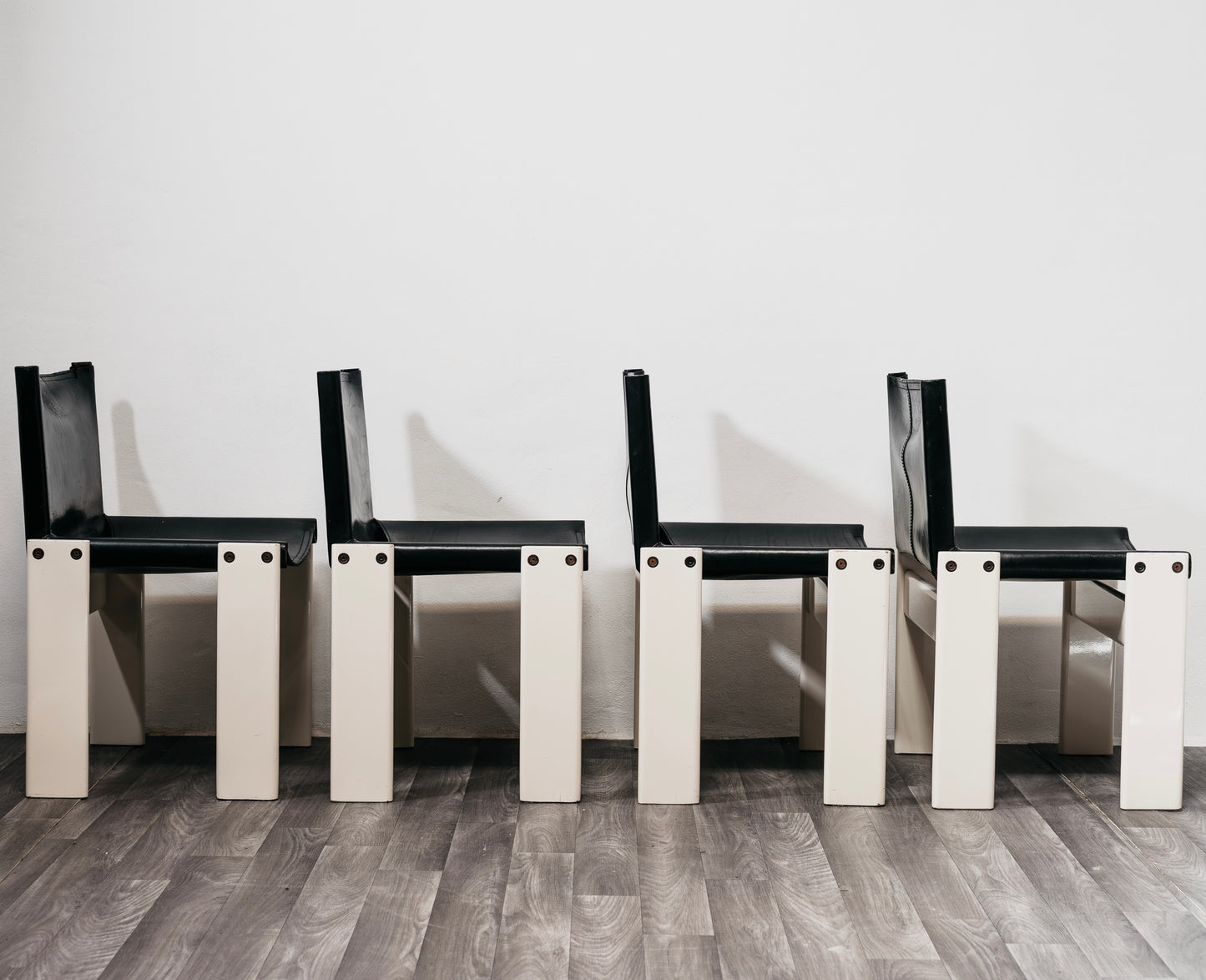 Set di 4 sedie “Monk” Afra & Tobia Scarpa Molteni&C Rare Edition 1980's Design