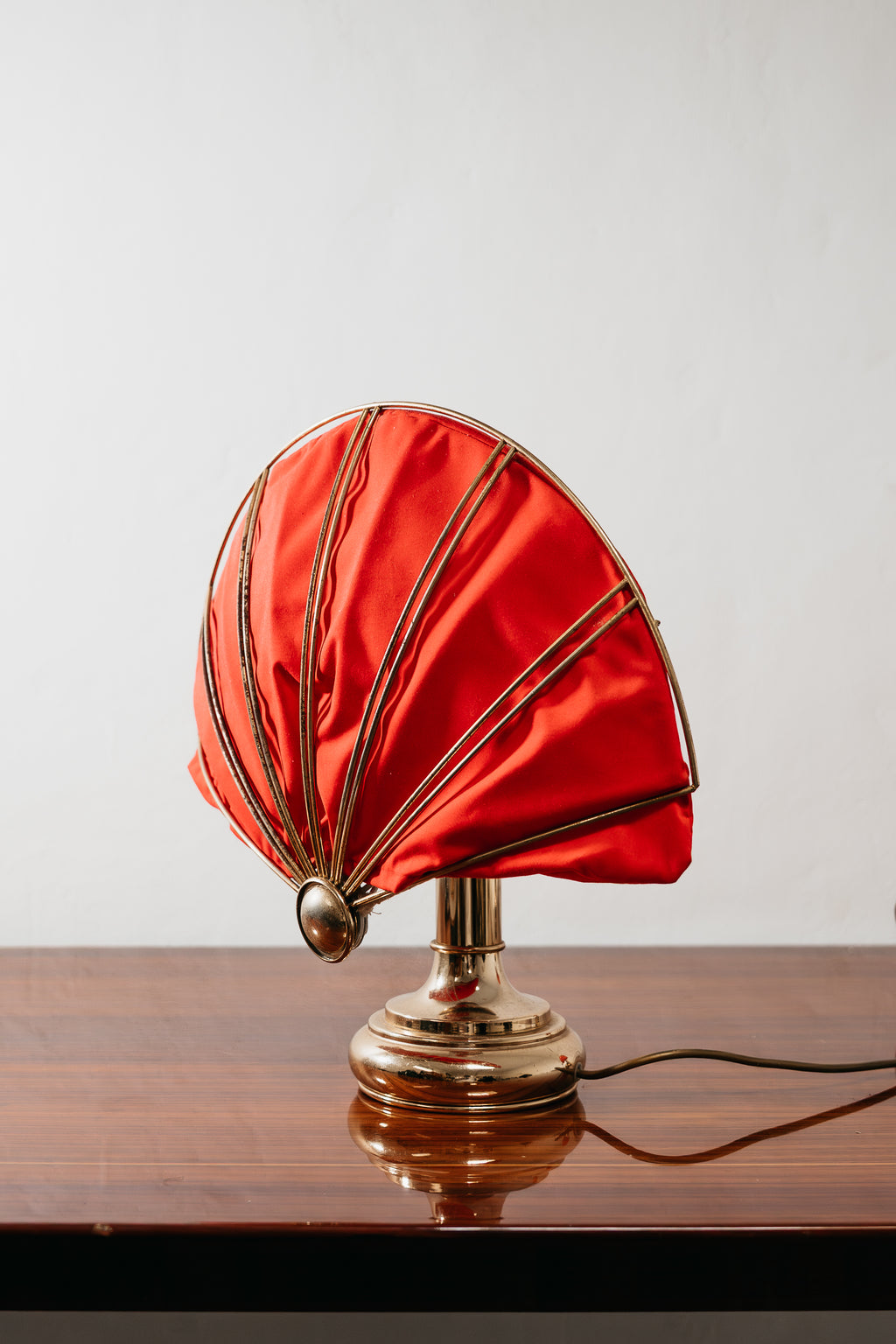 Coppia Di Lampade Da Tavolo A Ventaglio In Ottone Hollywood Regency 1970’s