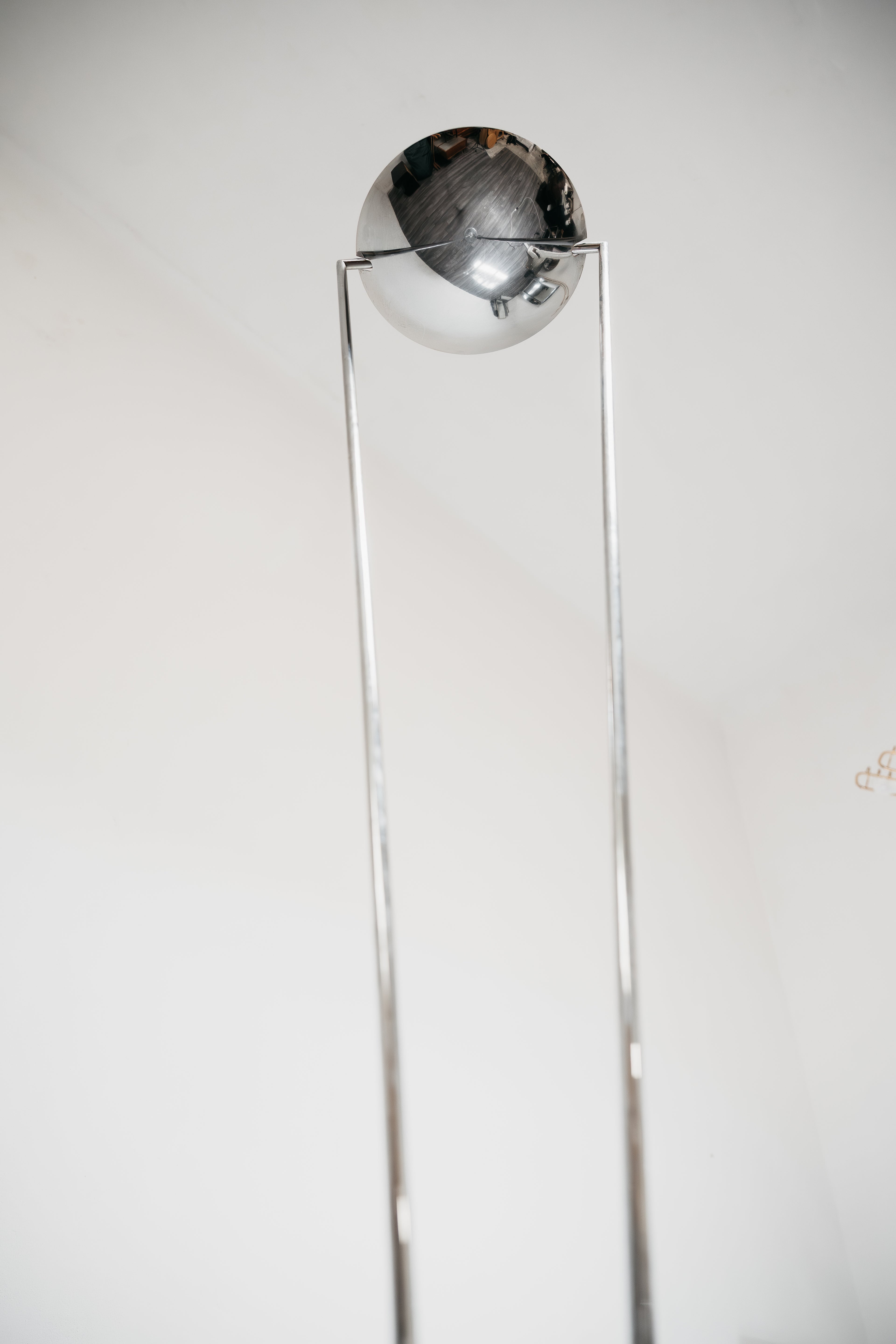 Lampada da Terra con Struttura in Acciaio Design Minimalista Anni 80