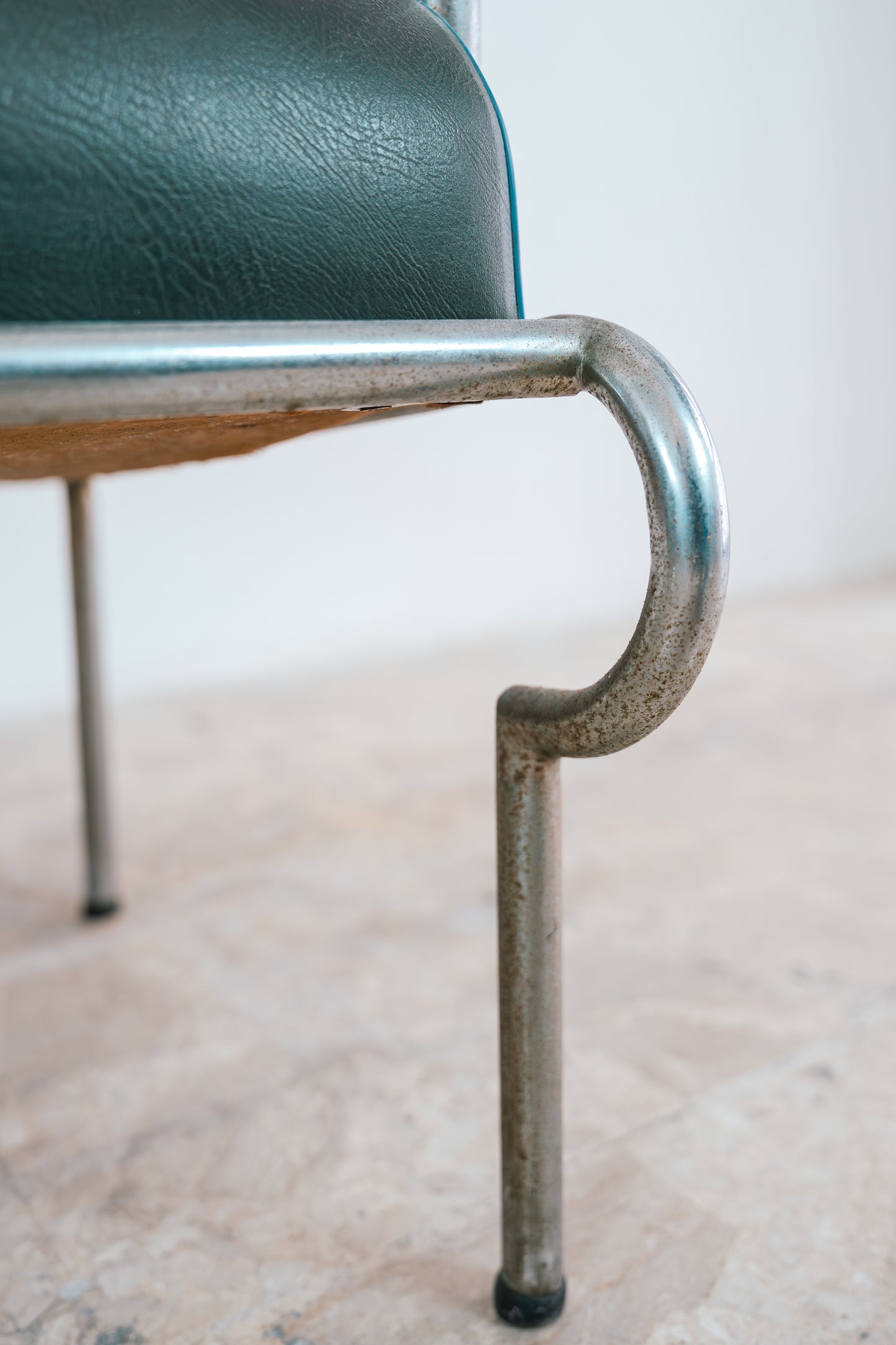Divanetto Bauhaus Cantilever Anni ‘40 In Acciaio Tubolare Design Modernariato