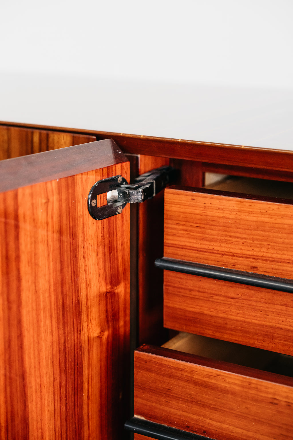 Credenza In Palissandro Monumentale Zebrawood Lacquered Mid-Century Design 1970