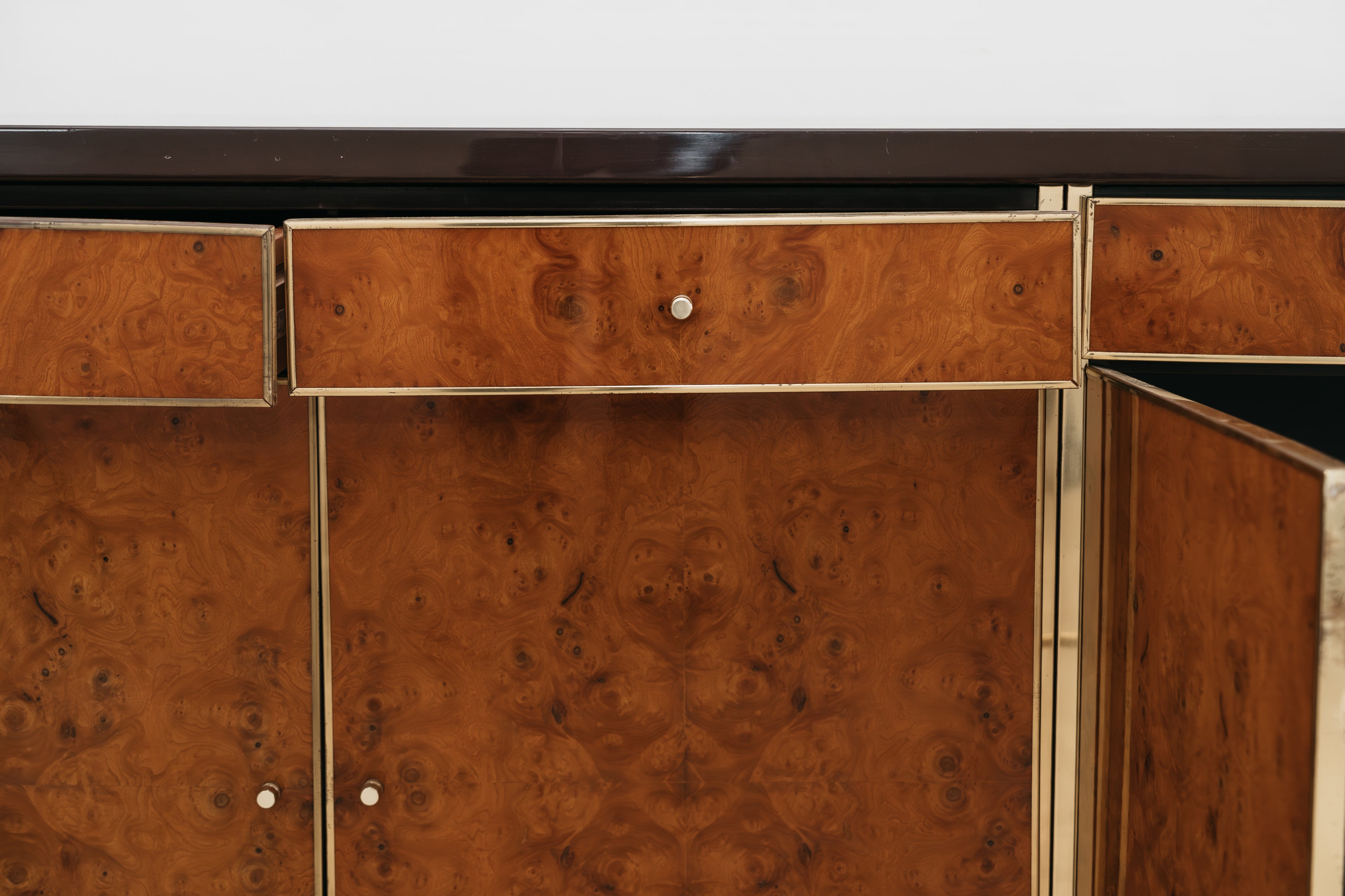 Sideboard In Radica E Metallo Dorato Modernariato Anni ‘70