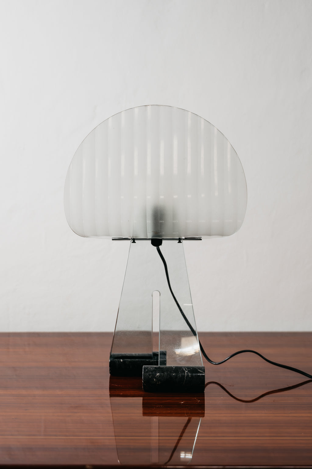 Lampada Da Tavolo Silhouette Design Table Lamp Marble & Glass 1980’s Postmodern