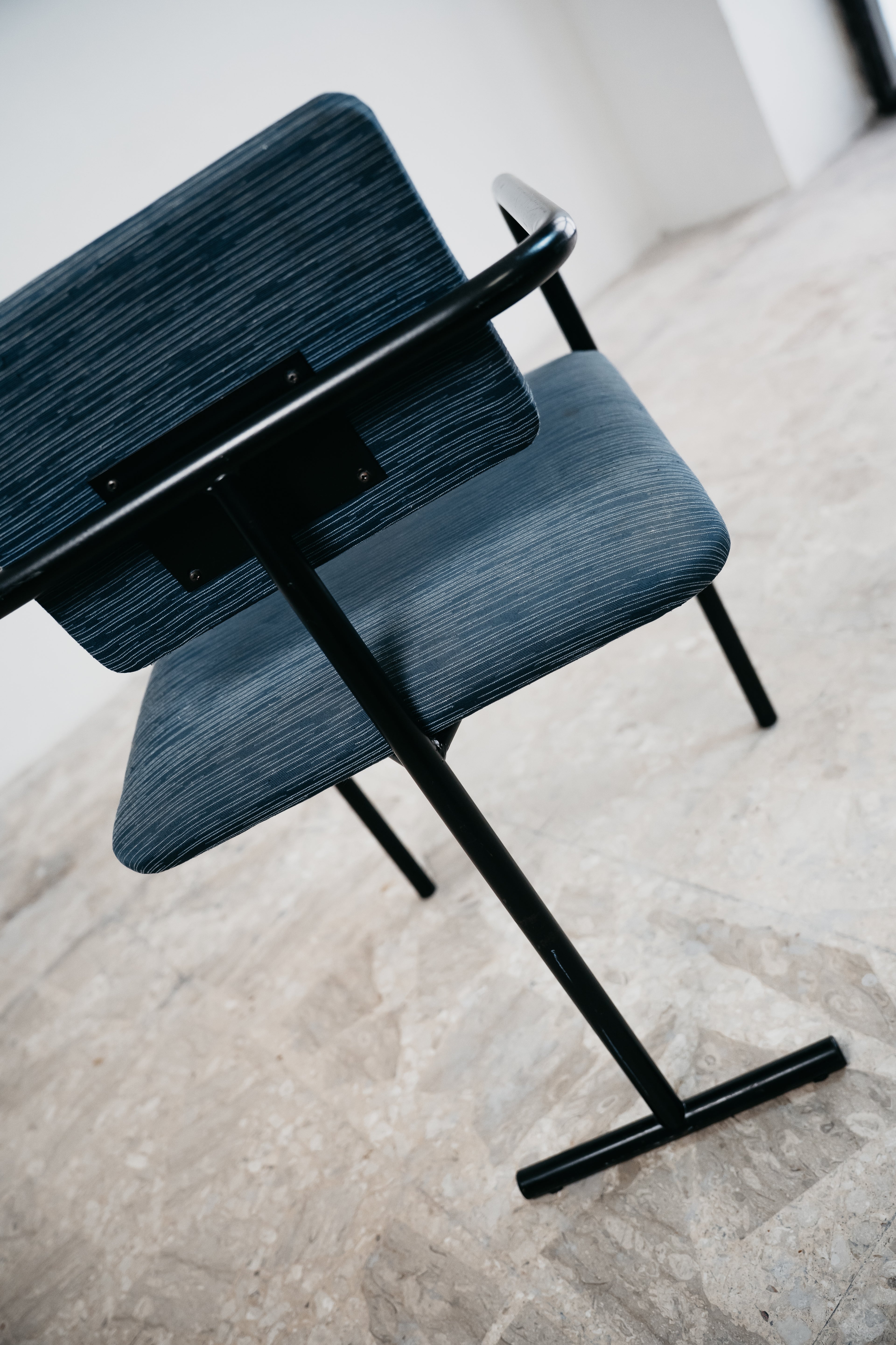 Poltrona Vintage Minimalista Postmoderna Design Modernariato 1980’s
