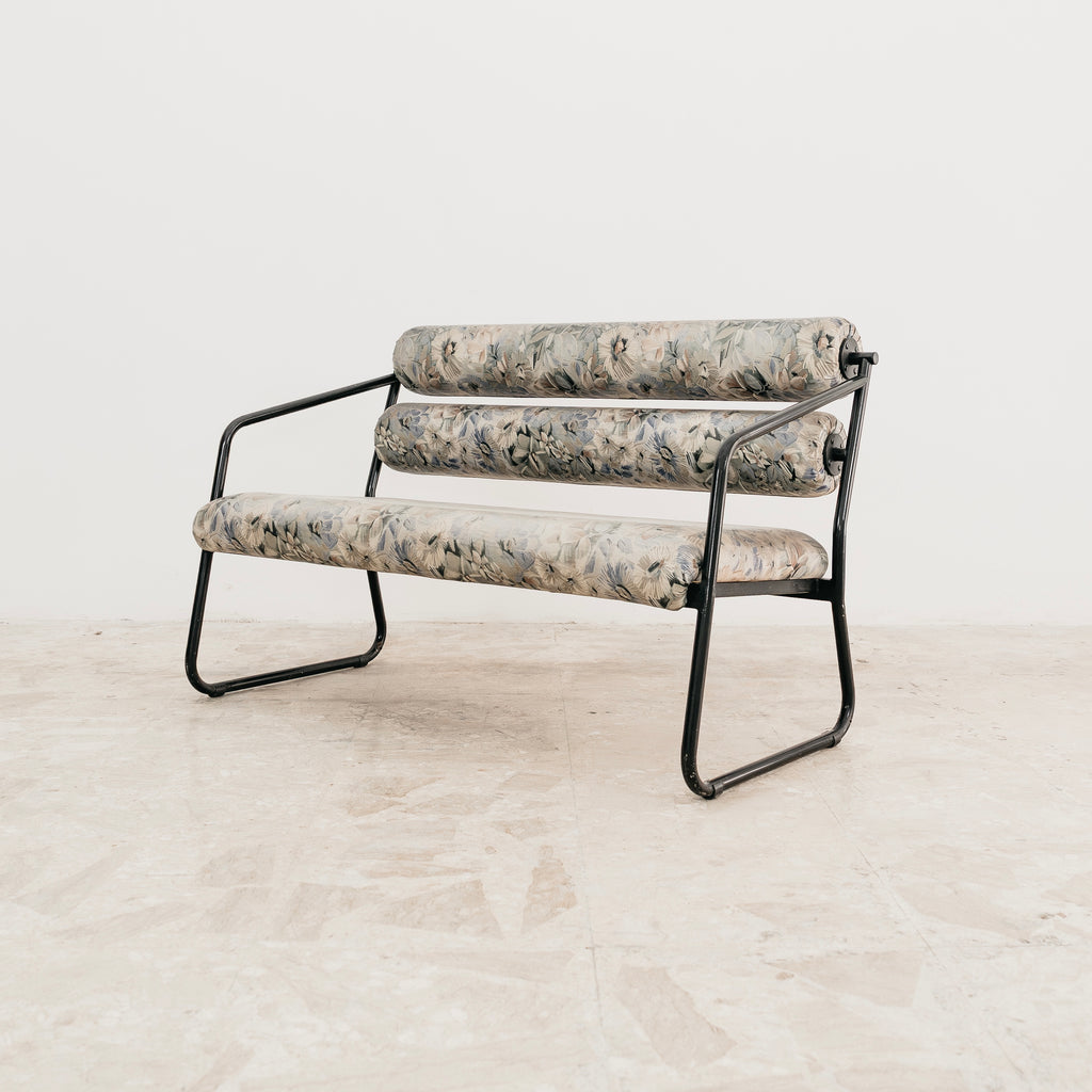 Divanetto due posti postmoderno Memphis Style 1980 modernariato