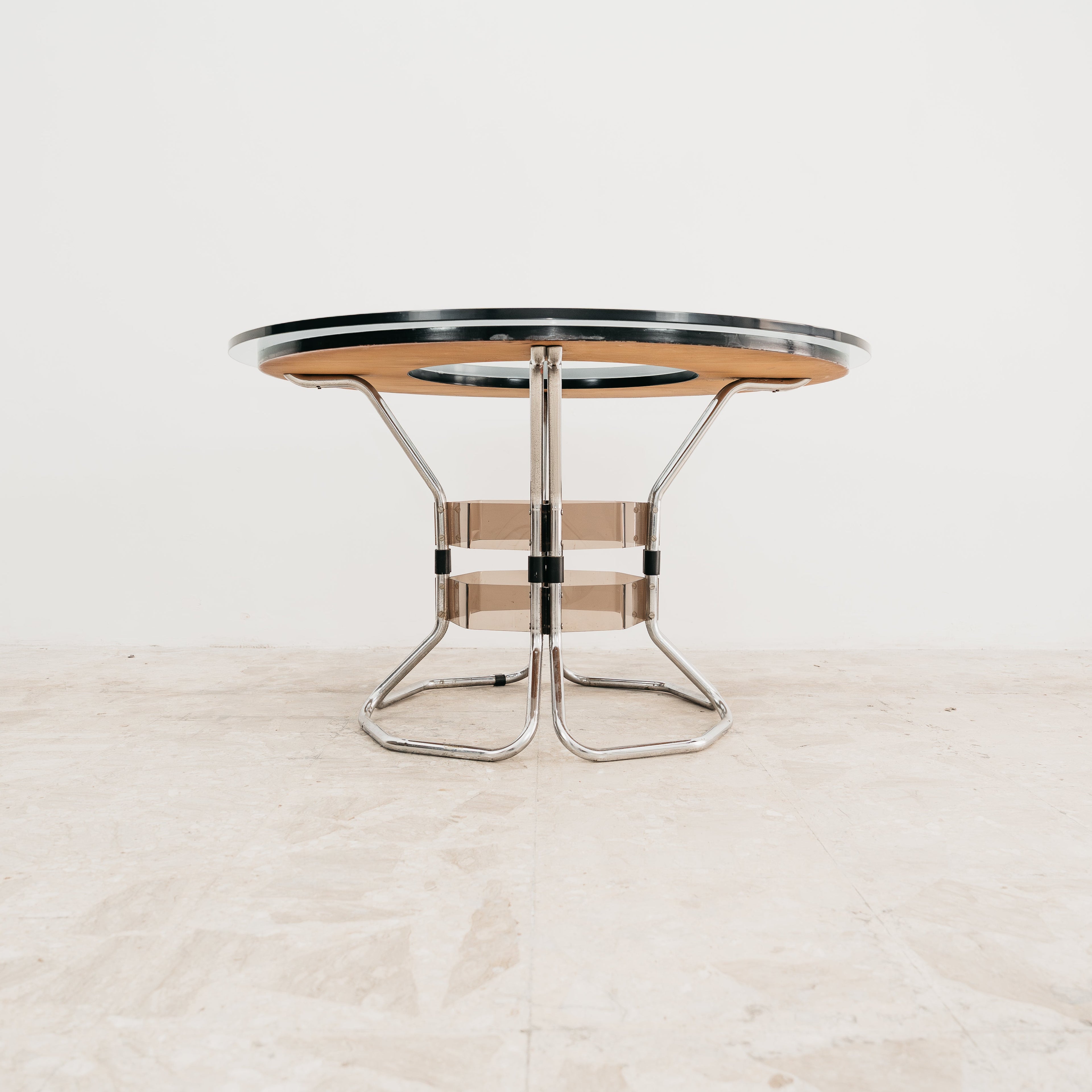 Tavolo Da Pranzo in acciaio acrilico, legno e cristallo fumé, Design anni '70