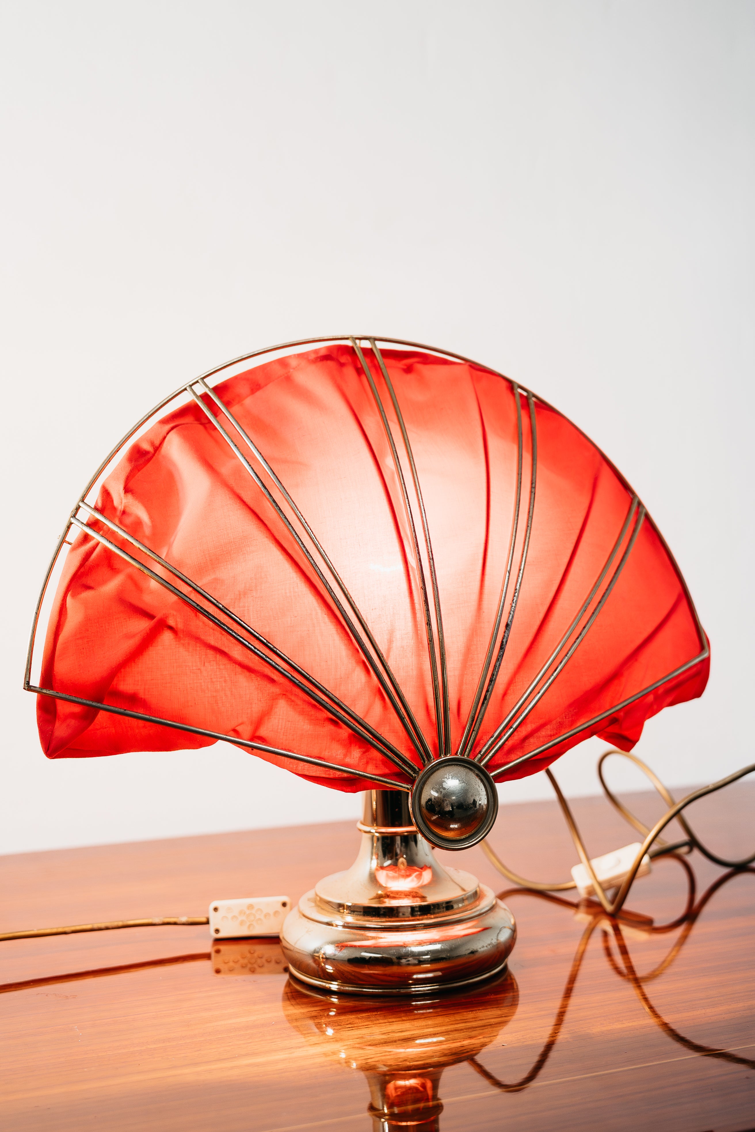 Coppia Di Lampade Da Tavolo A Ventaglio In Ottone Hollywood Regency 1970’s