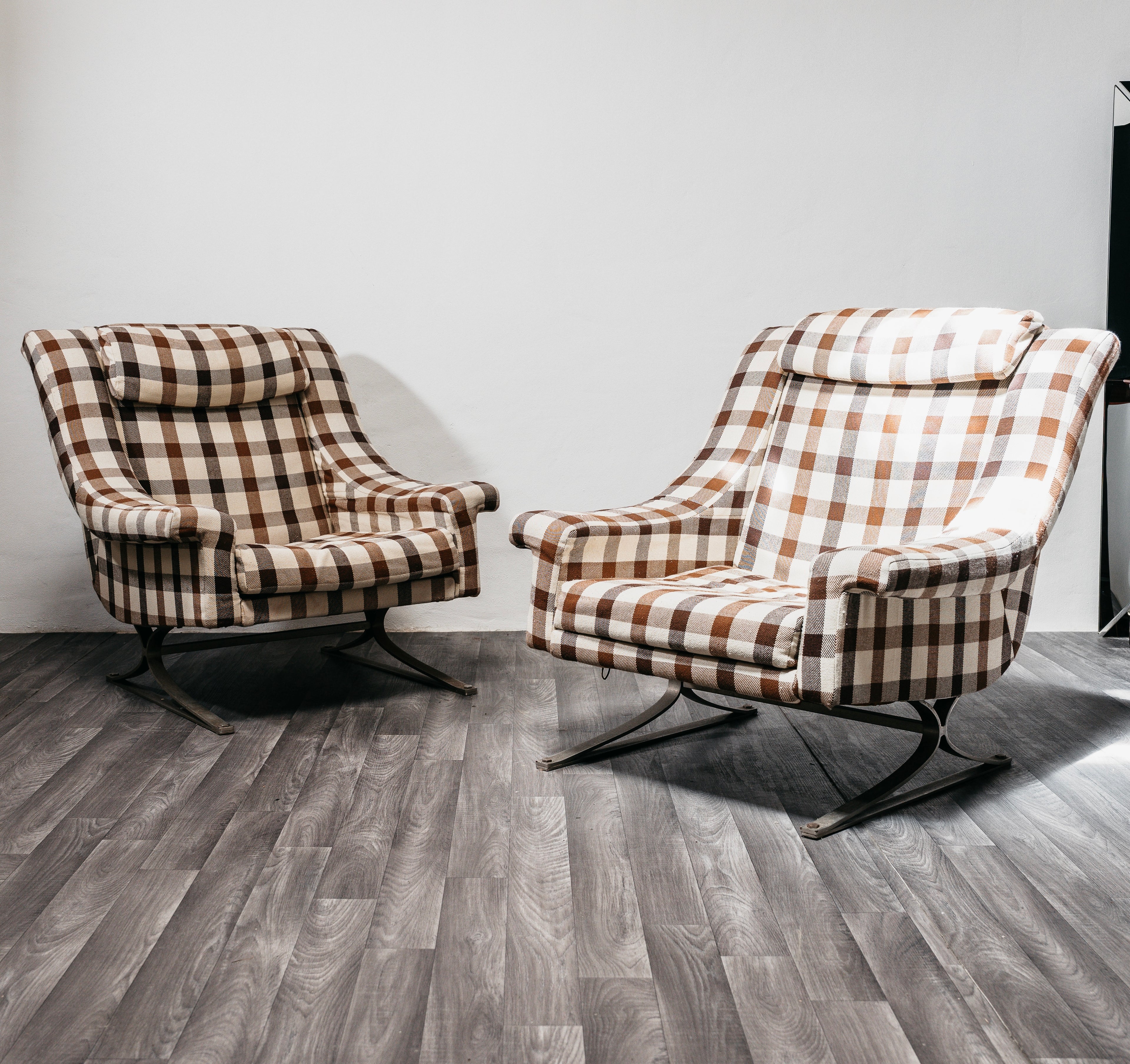 Maurice Calka Arflex Coppia di Poltrone Mod. Grand Prix, Design anni '60