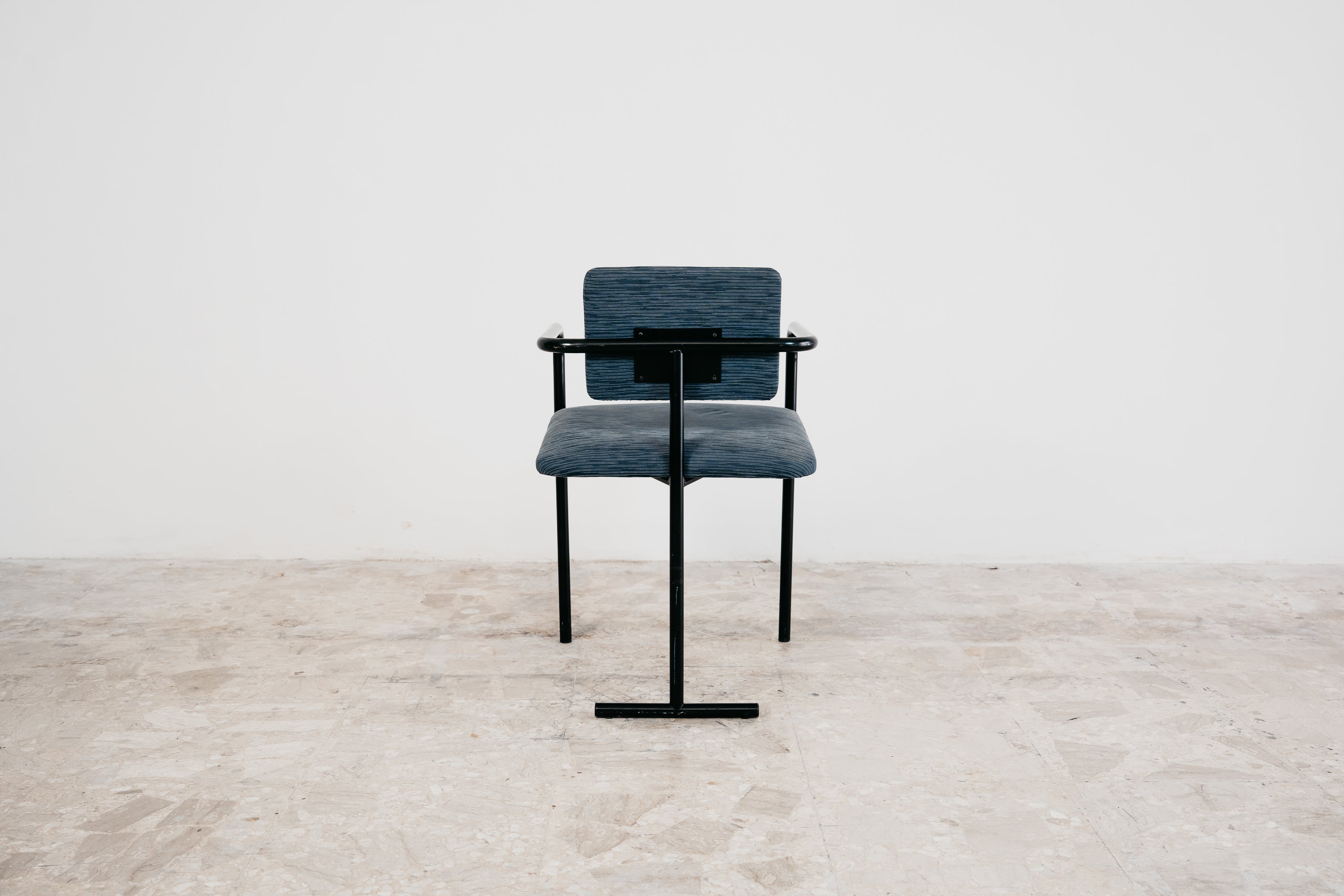 Poltrona Vintage Minimalista Postmoderna Design Modernariato 1980’s