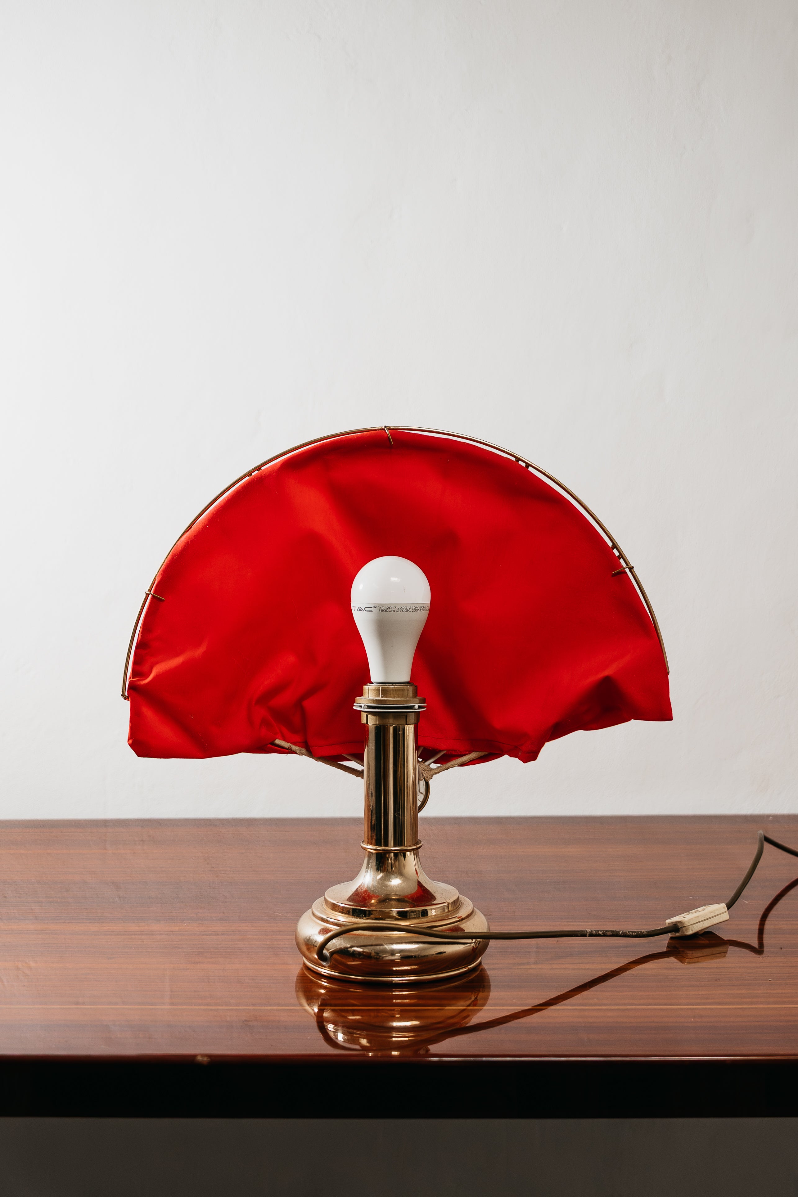 Coppia Di Lampade Da Tavolo A Ventaglio In Ottone Hollywood Regency 1970’s