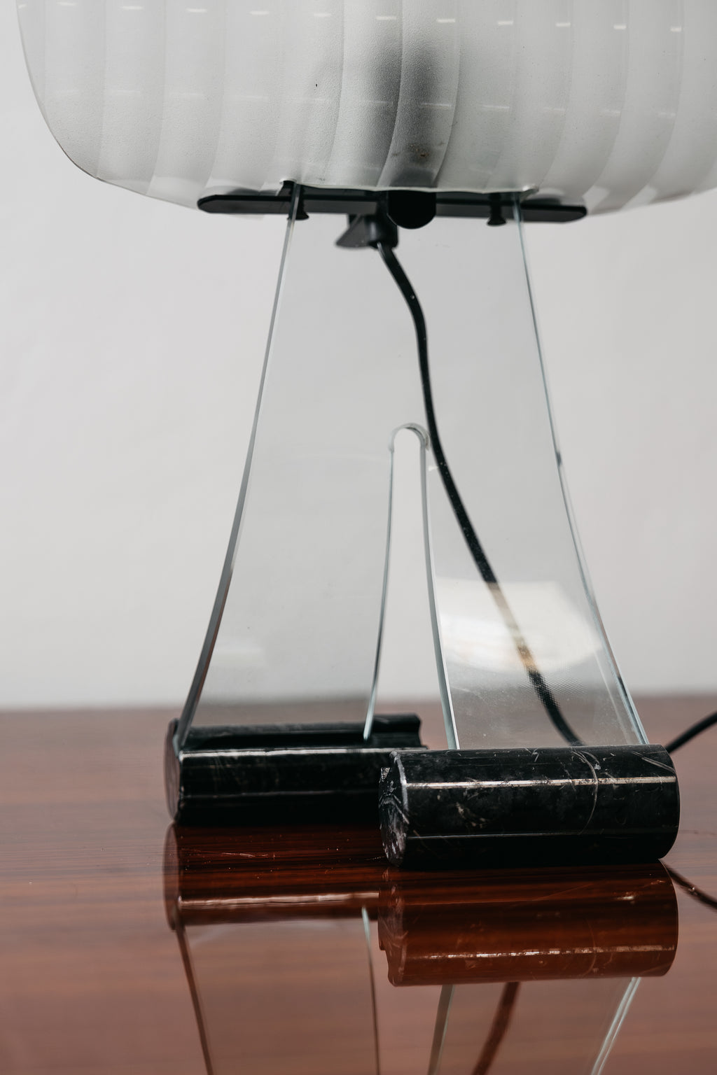 Lampada Da Tavolo Silhouette Design Table Lamp Marble & Glass 1980’s Postmodern