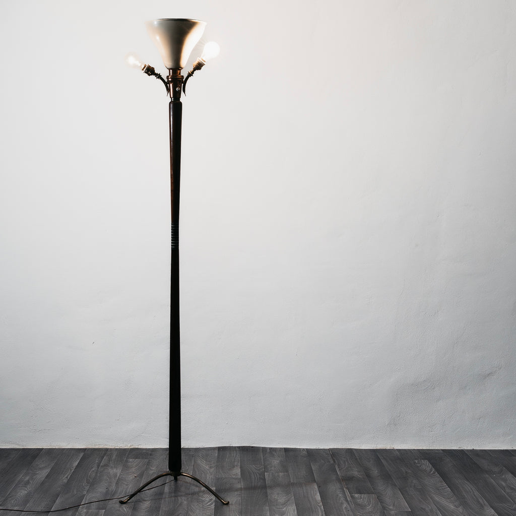 Giuseppe Ostuni Attr. Lampada Da Pavimento Base Tripode Anni ‘50 Legno E Ottone
