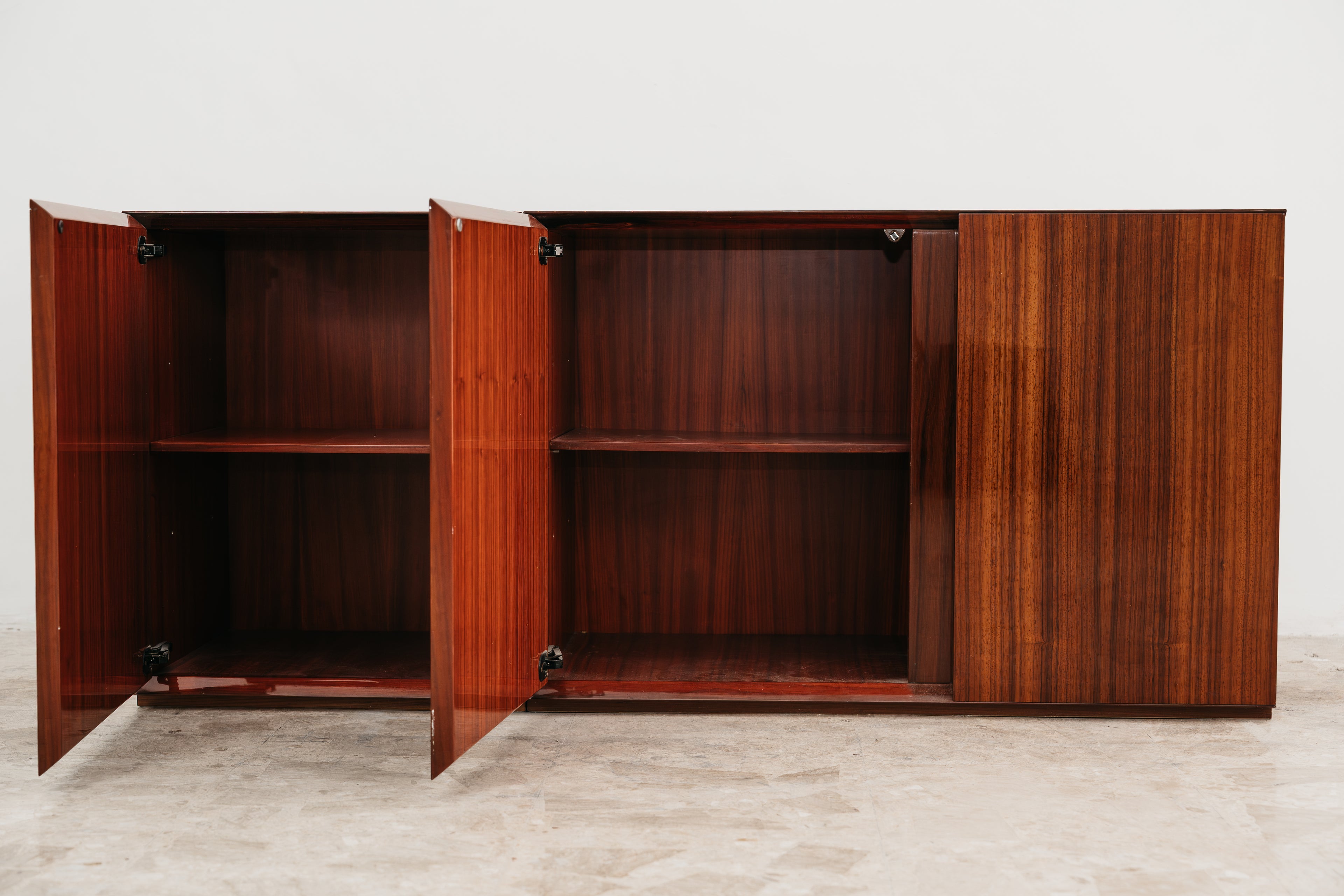 Credenza In Palissandro Monumentale Zebrawood Lacquered Mid-Century Design 1970