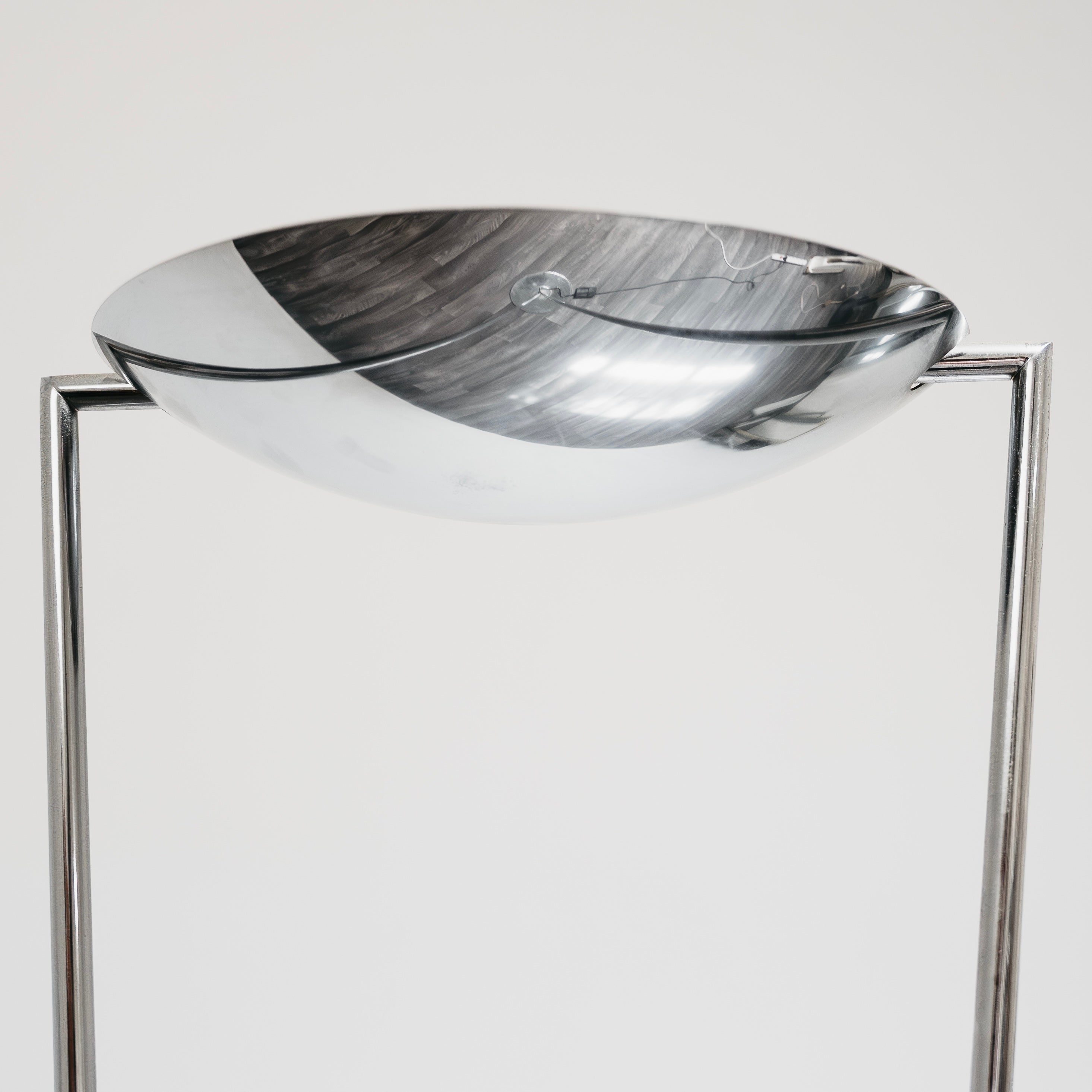 Lampada da Terra con Struttura in Acciaio Design Minimalista Anni 80