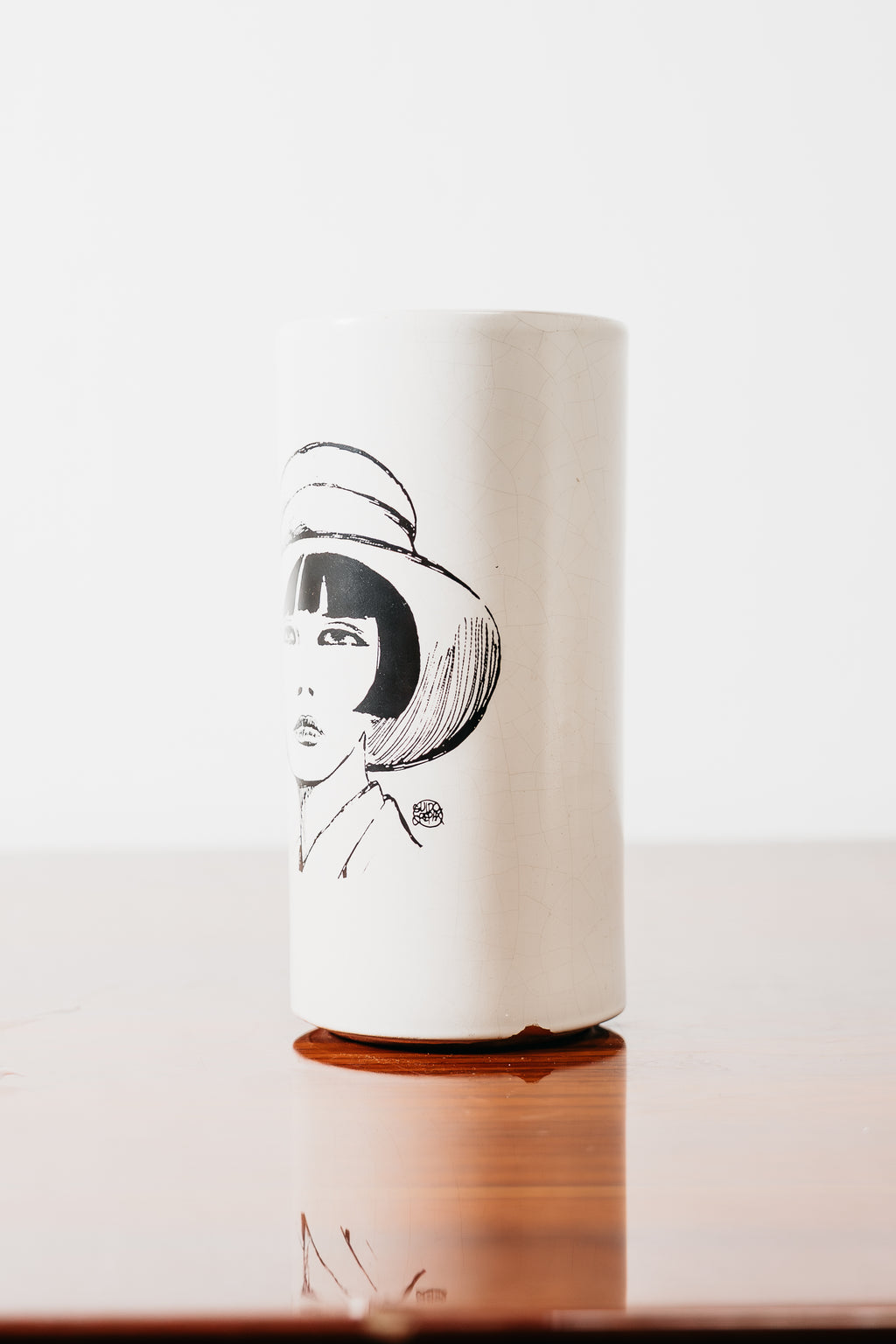 Guido Crepax “ Valentina” Vaso In Ceramica Cotto Veneto , Anni ‘70 Design Art