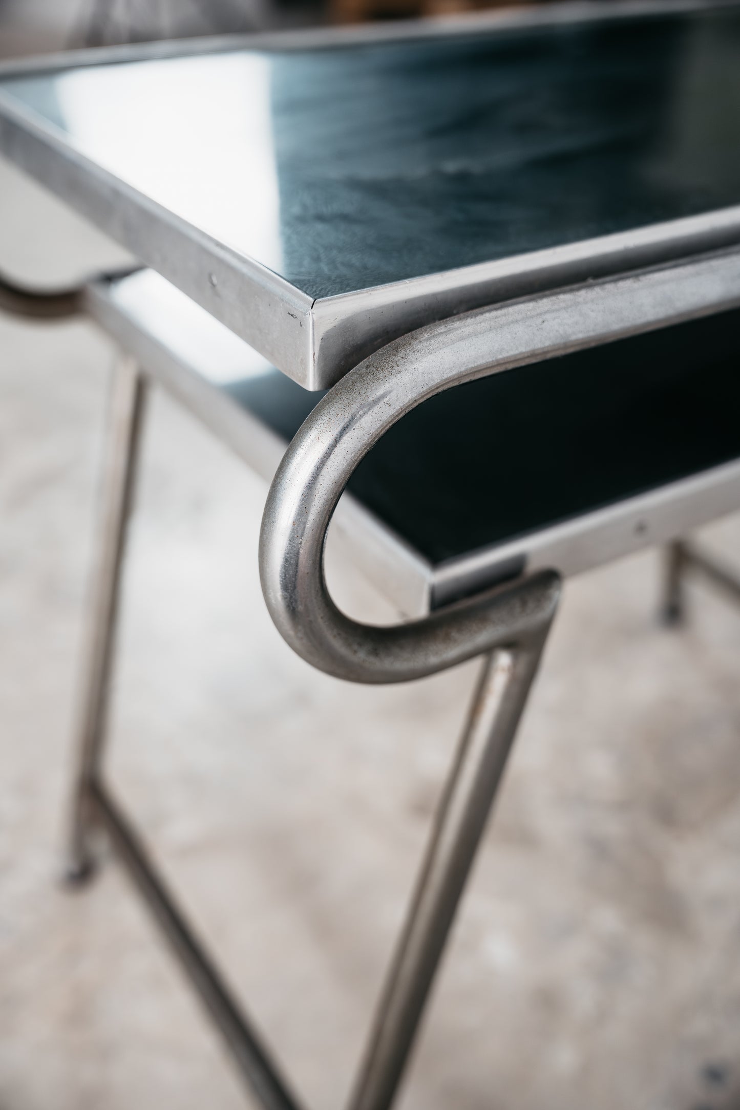 Piccola Scrivania Con Sedia Bauhaus Vintage Anni 40 Design Modernariato