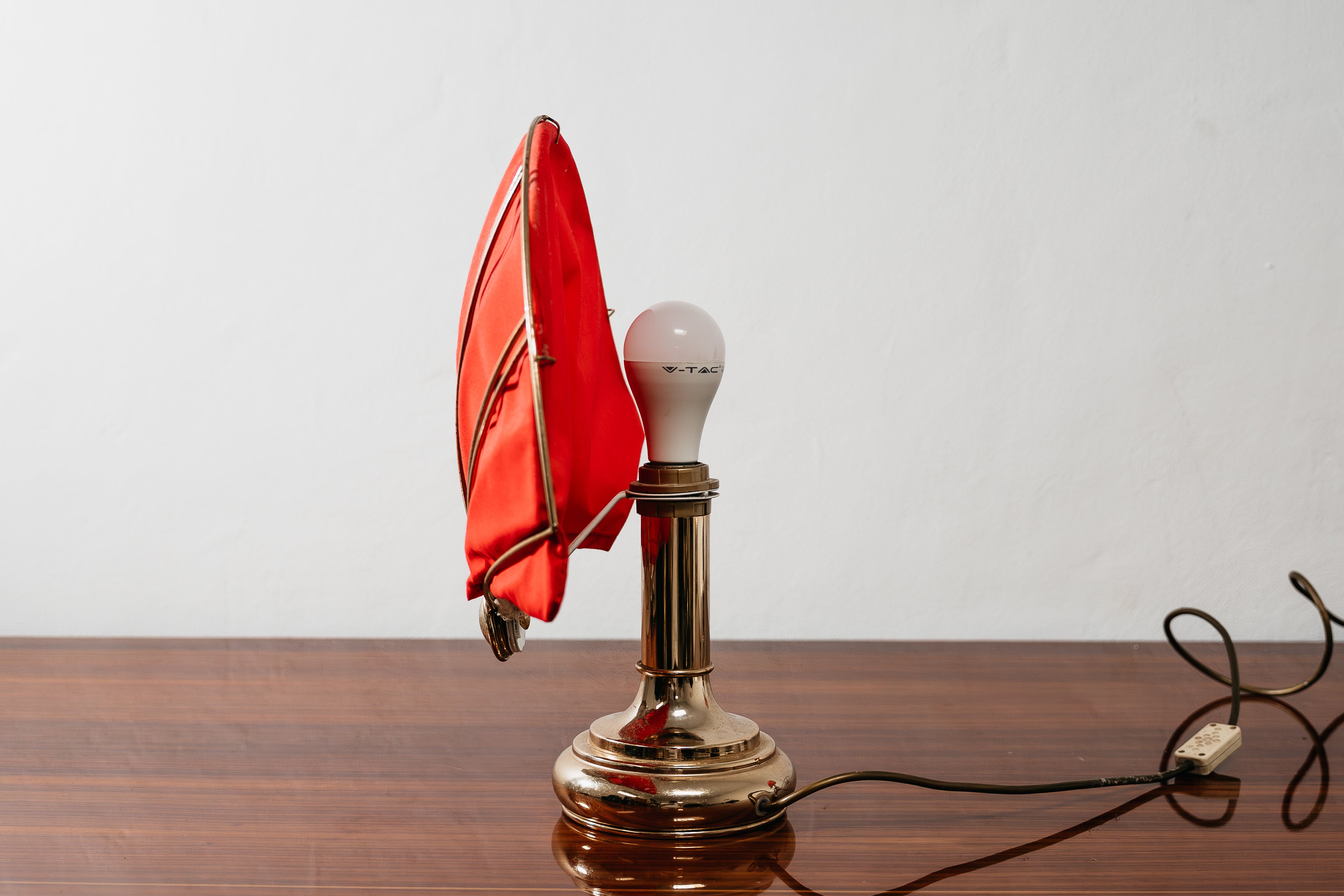 Coppia Di Lampade Da Tavolo A Ventaglio In Ottone Hollywood Regency 1970’s