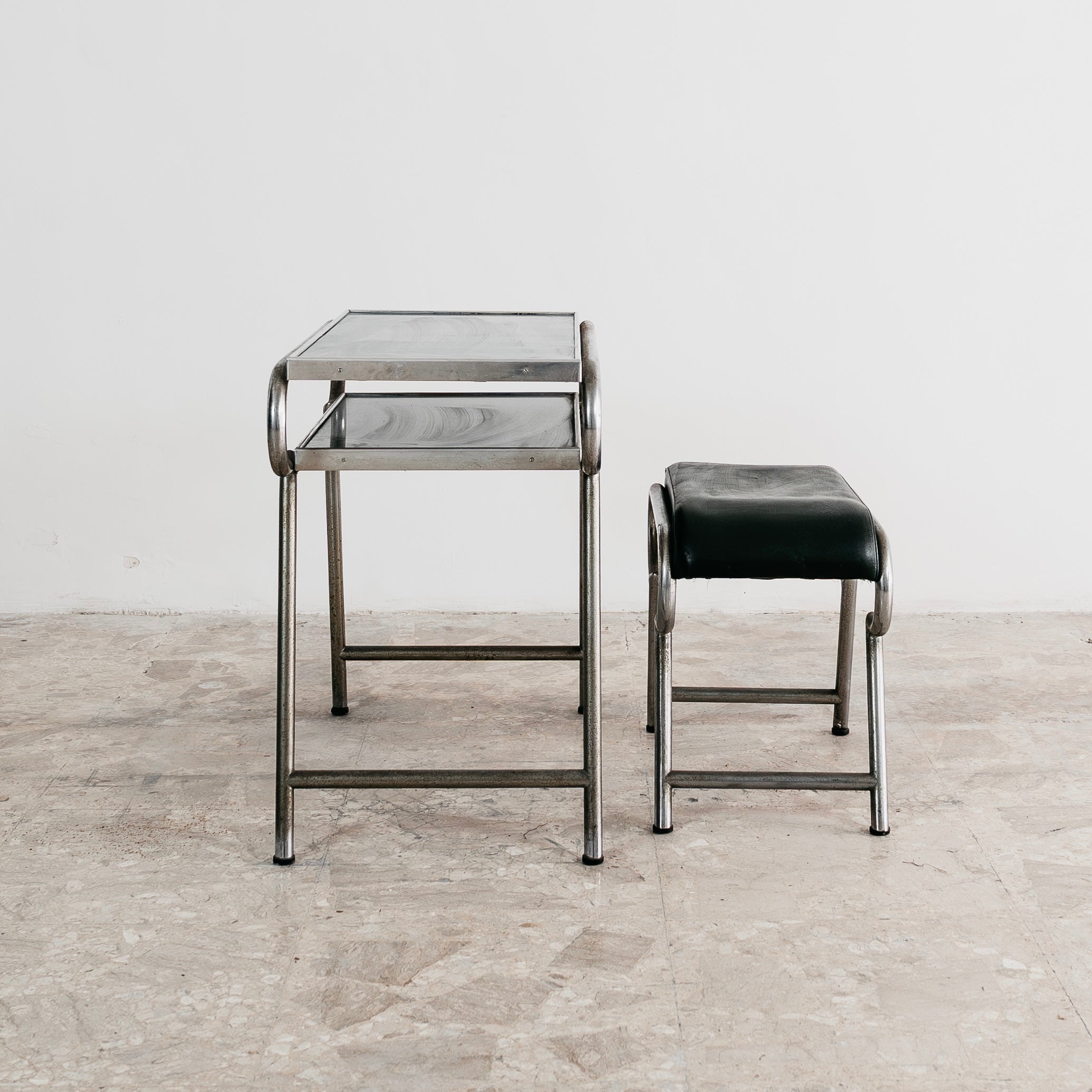 Piccola Scrivania Con Sedia Bauhaus Vintage Anni 40 Design Modernariato