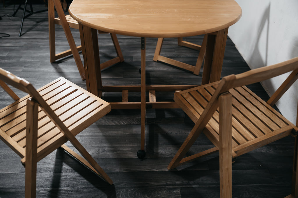 Set Tavolo E Sedie Richiudibile Design Salvaspazio Anni 80 Set Pranzo Giardino