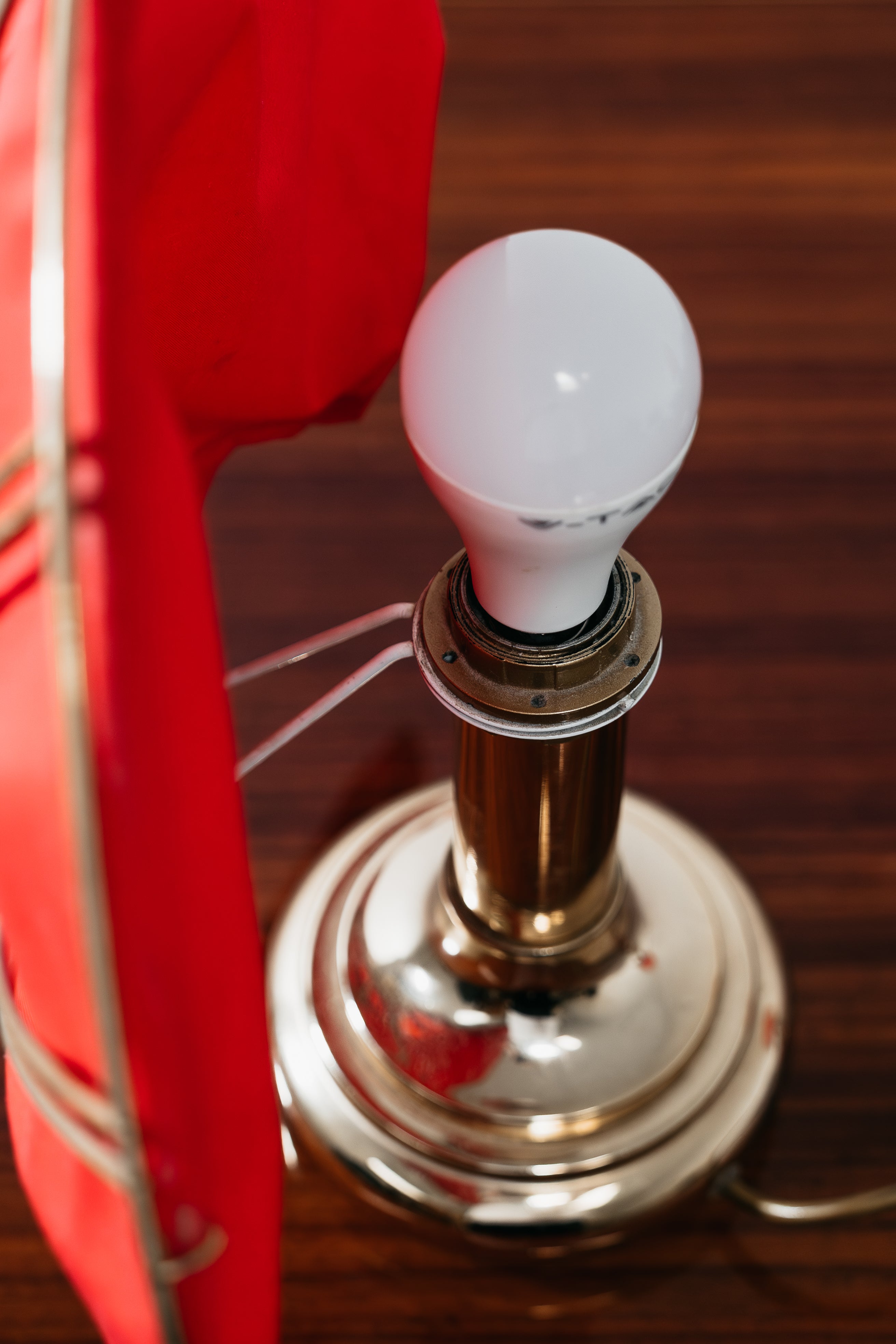 Coppia Di Lampade Da Tavolo A Ventaglio In Ottone Hollywood Regency 1970’s
