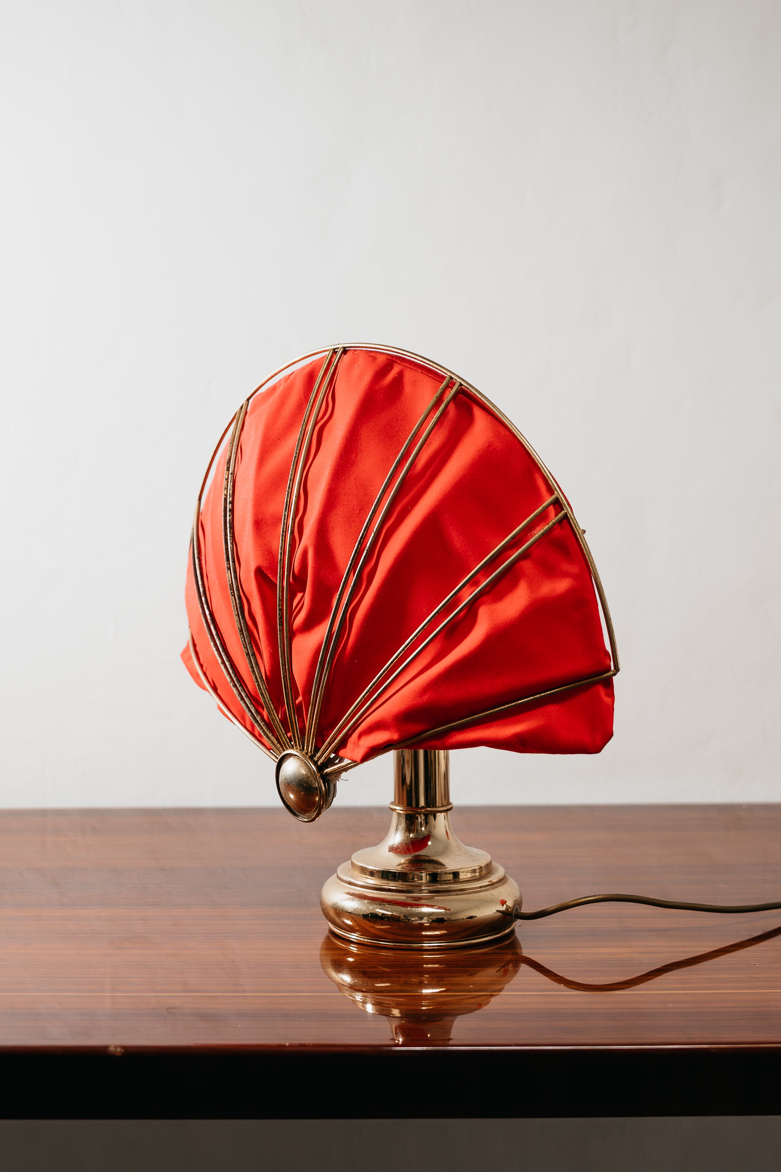 Coppia Di Lampade Da Tavolo A Ventaglio In Ottone Hollywood Regency 1970’s