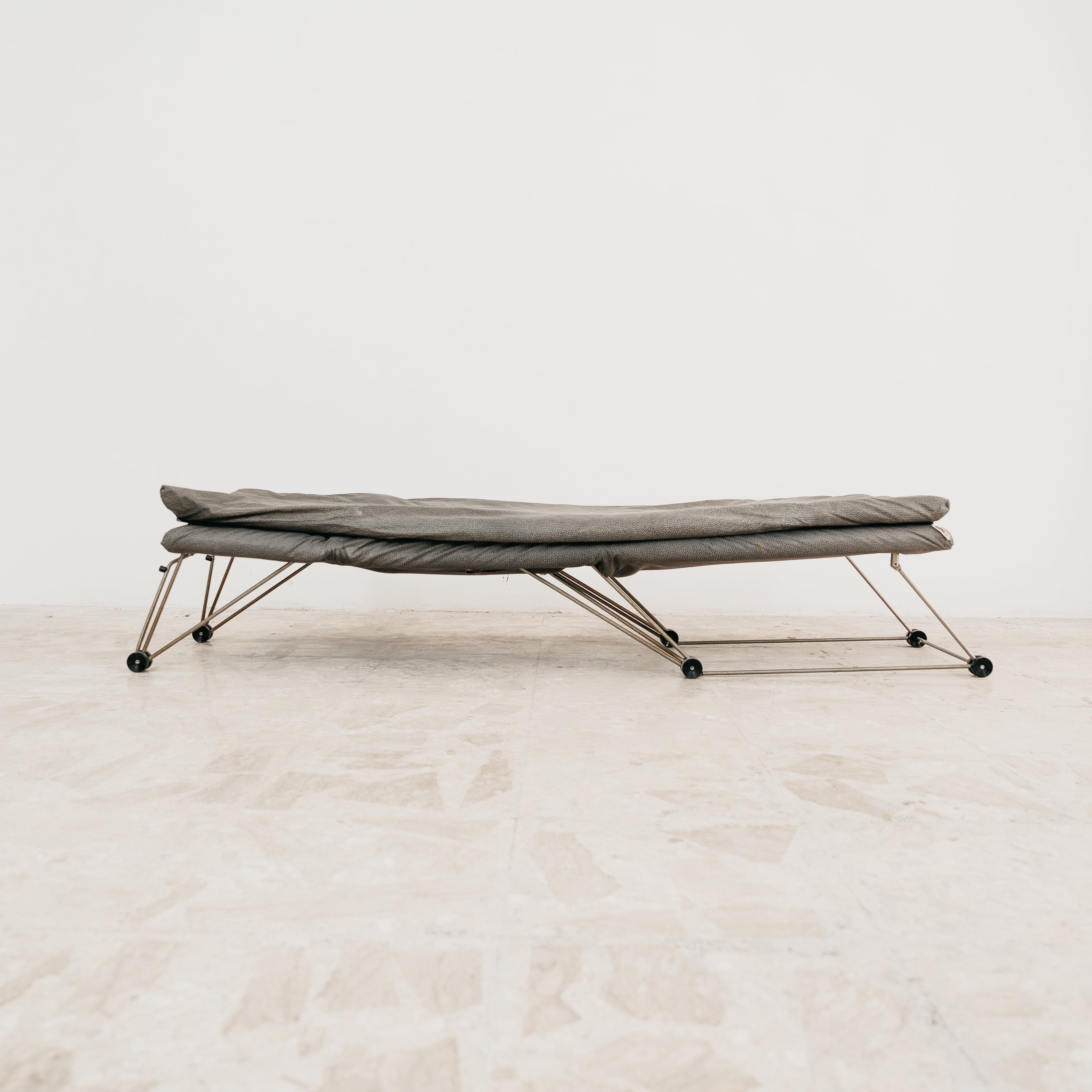 Lounge Chair Poltrona Geometric Design Postmodern Modernariato 1980’s