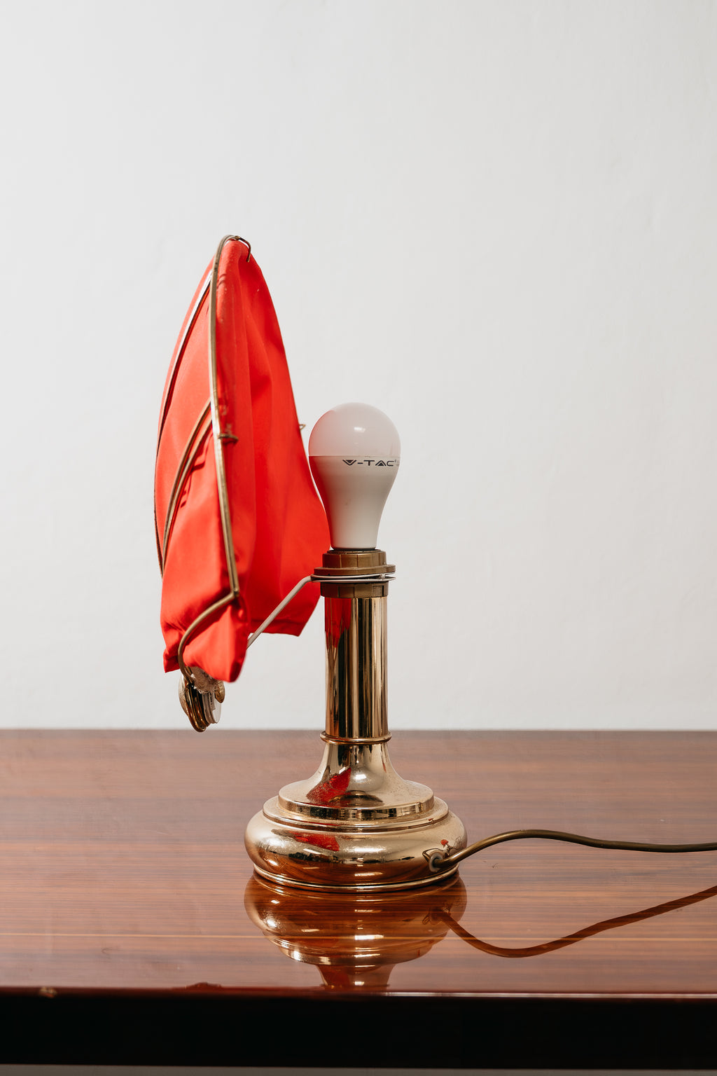 Coppia Di Lampade Da Tavolo A Ventaglio In Ottone Hollywood Regency 1970’s