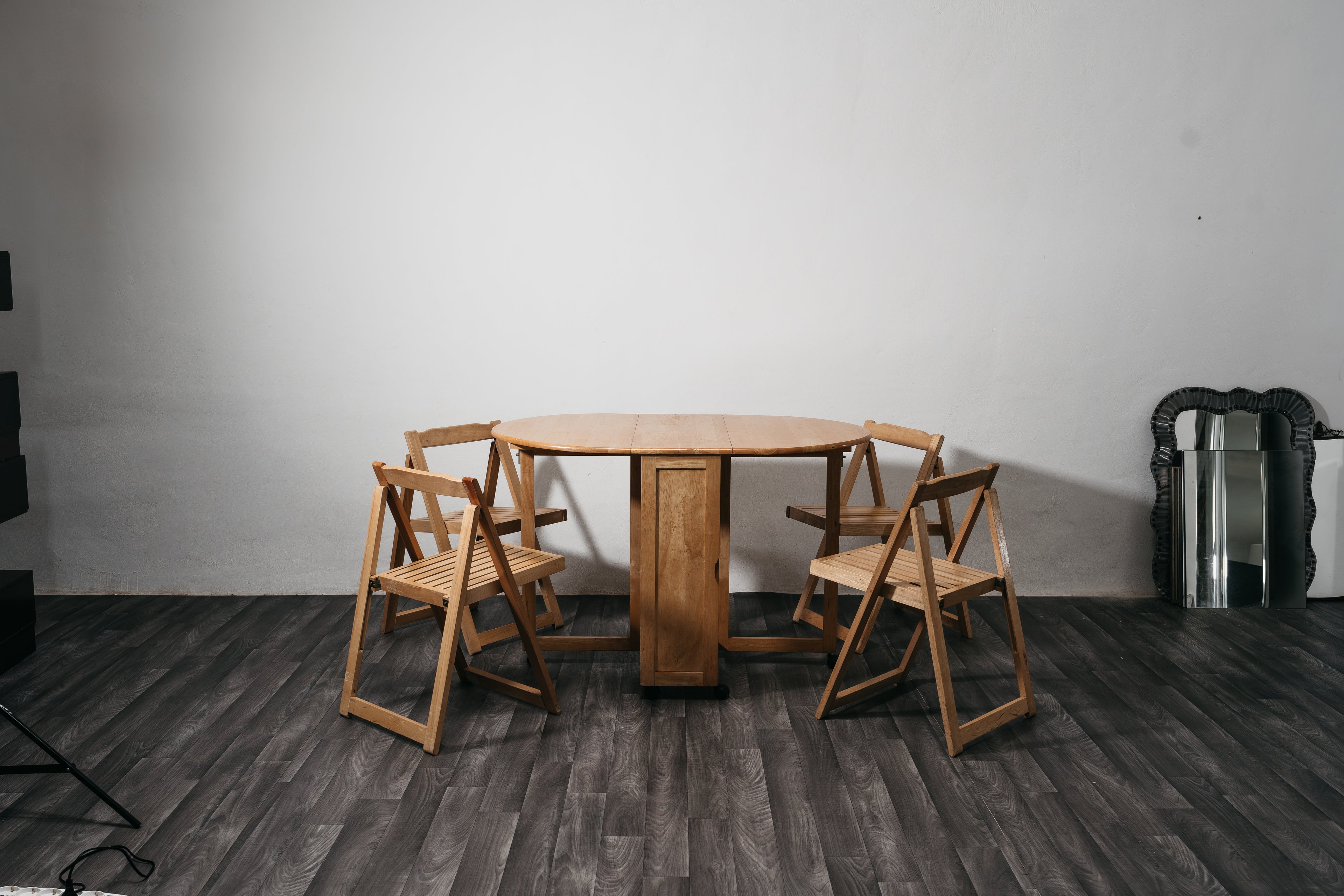 Set Tavolo E Sedie Richiudibile Design Salvaspazio Anni 80 Set Pranzo Giardino