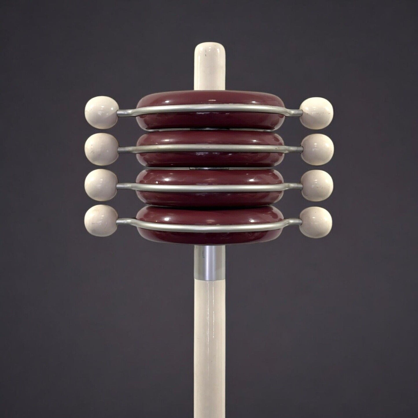 APPENDIABITI ATTRIBUITO A ETTORE SOTTSASS DESIGN ATOMICO ANNI 70